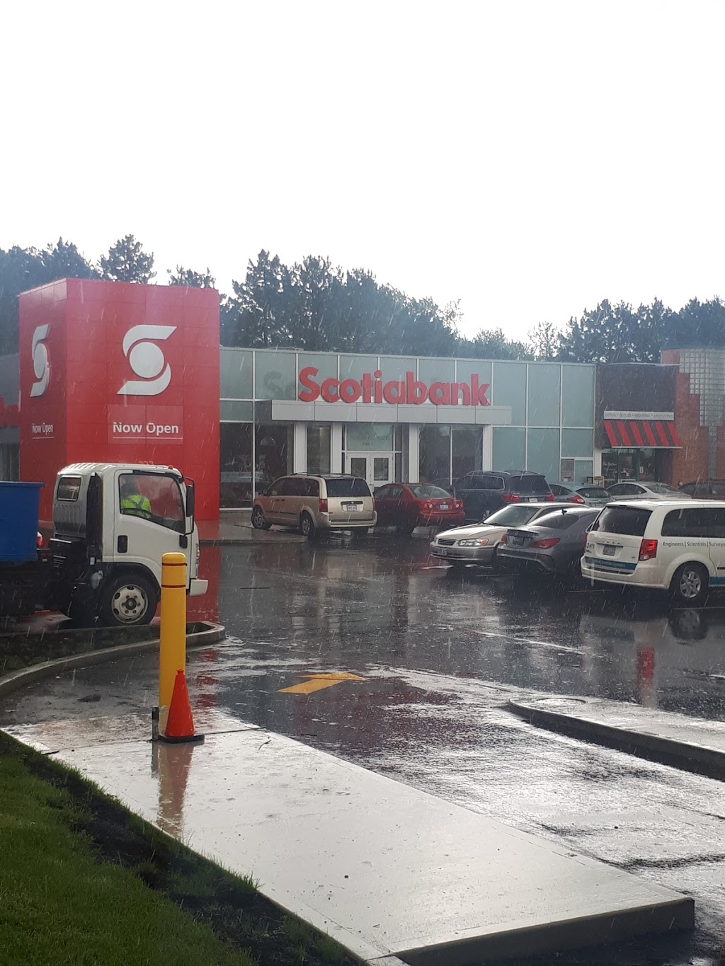 Scotiabank | 109 Fanshawe Park Rd E, London, ON N5X 3W1, Canada | Phone: (519) 660-6902