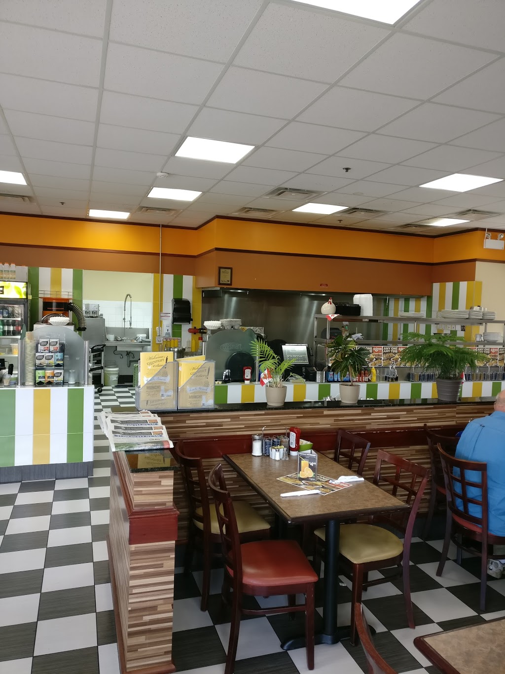 Eggsmart | 710 Taunton Rd E, Whitby, ON L1R 0K6, Canada | Phone: (905) 655-3411