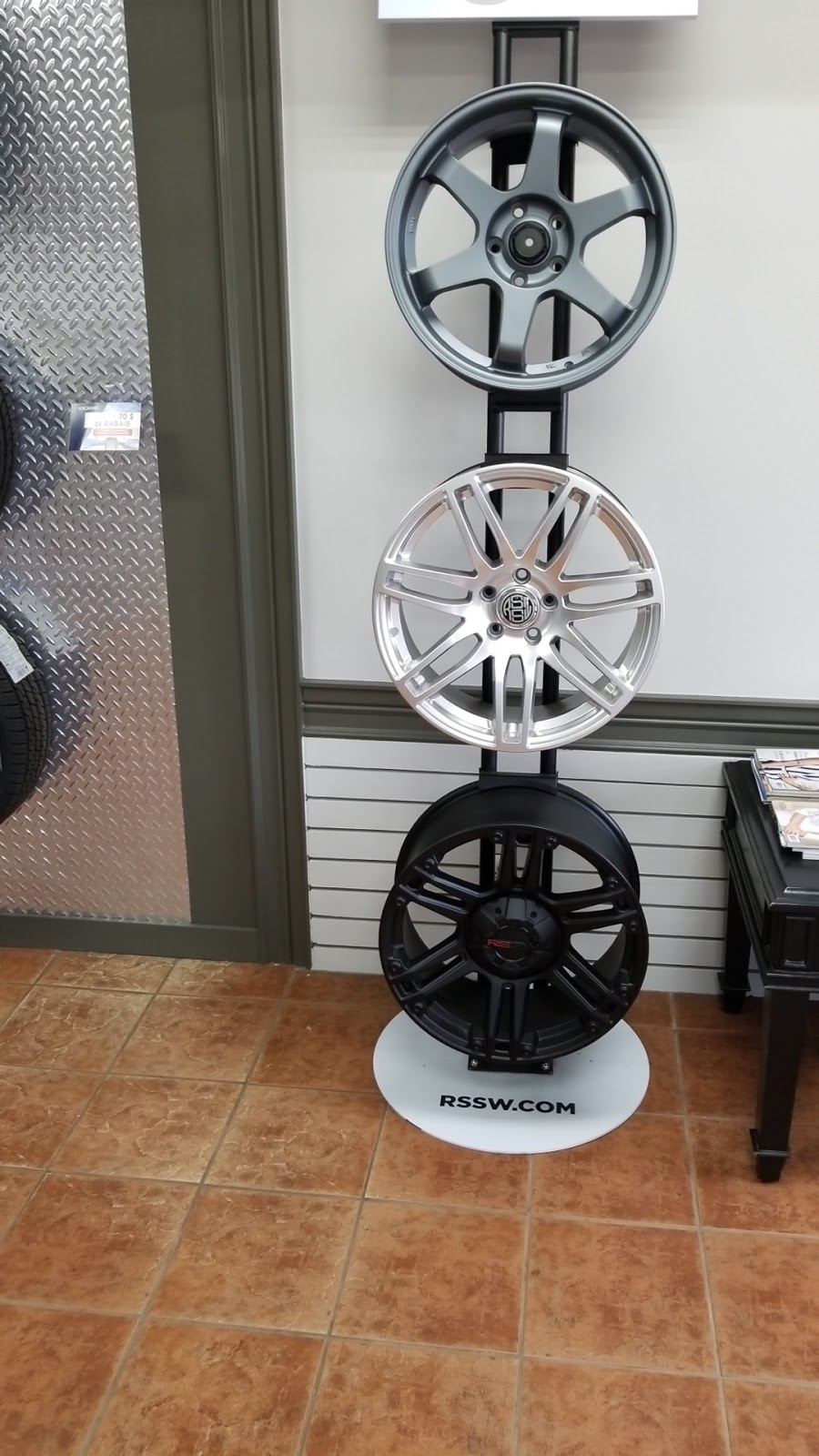 Garage Pneus et mécanique Denis Langlois | 977 Rue Labelle, Saint-Jérôme, QC J7Z 5N4, Canada | Phone: (450) 436-6767