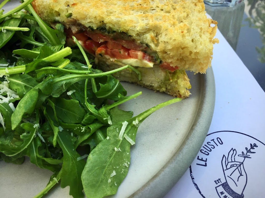 Gusto Cafe | 695 Chemin Avila, Piedmont, QC J0R 1K0, Canada | Phone: (450) 227-2788