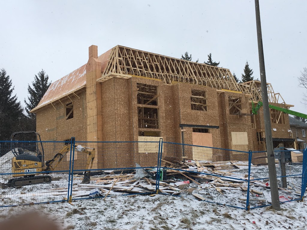 Accl Roofer | 130 Garrard Rd, Whitby, ON L1N 3K5, Canada | Phone: (905) 448-5909