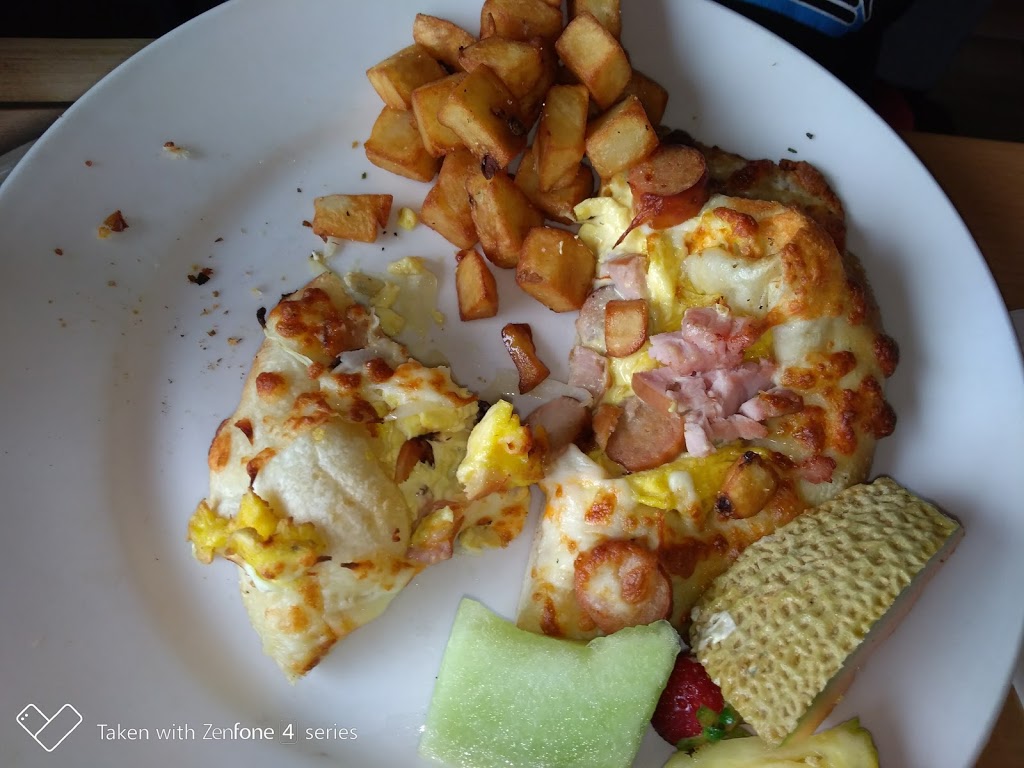 Mikes Berthierville | 1021 Avenue Gilles Villeneuve, Berthierville, QC J0K 1A0, Canada | Phone: (450) 836-1510