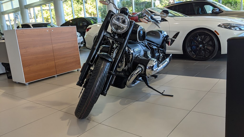 BMW Victoria | 95 Esquimalt Rd, Victoria, BC V9A 3K8, Canada | Phone: (250) 995-9250