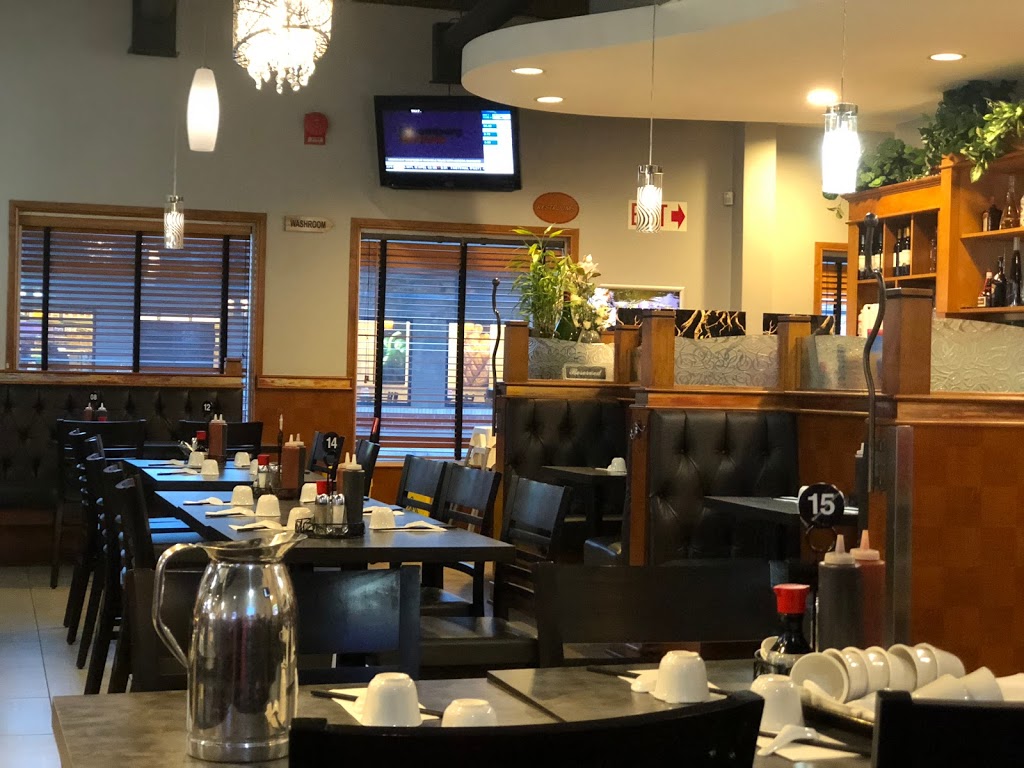 Saigon Maxim | 8338 18 St SE, Calgary, AB T2C 4E4, Canada | Phone: (587) 353-0033