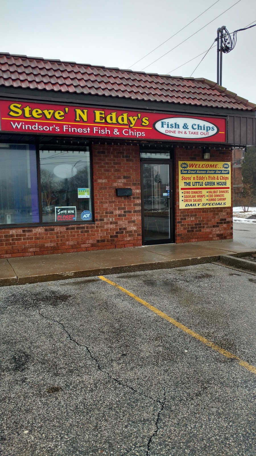 Little Greek House | 5635 Tecumseh Rd E, Windsor, ON N8T 1C8, Canada | Phone: (519) 944-2480