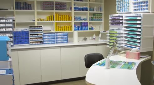 Dr. Isabelle Journet, optométriste | 4545 Rue Foster, Waterloo, QC J0E 2N0, Canada | Phone: (450) 539-3555