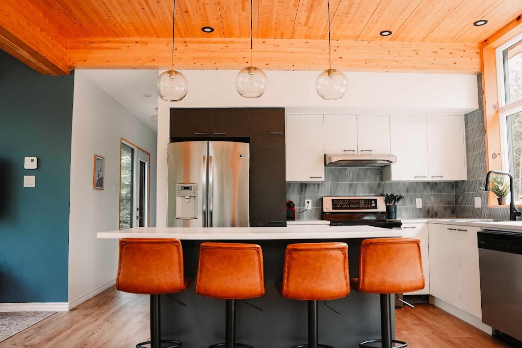 La Péninsule | 301 Rue Marie, Saint-Côme, QC J0K 2B0, Canada | Phone: (514) 250-9986