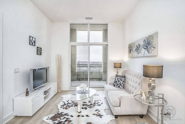 Re/Max Ultimate Realty Inc.: J.Man Homes Team | 1739 Bayview Ave, East York, ON M4G 3C1, Canada | Phone: (647) 983-5078
