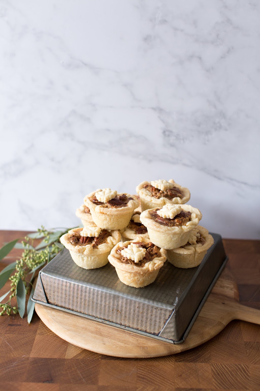 Crave Cookies and Cupcakes Willow Park | 222-10816 Macleod Trail, Calgary, AB T2J 5N8, Canada | Phone: (403) 270-2728