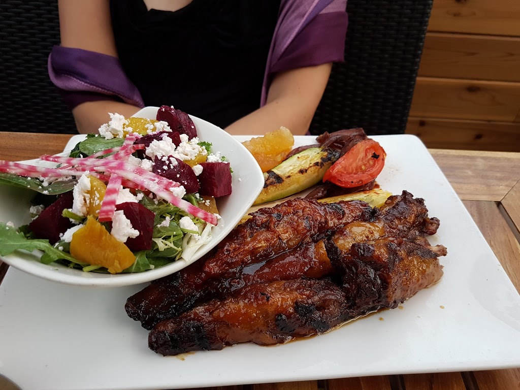 Charcoal Steak House | 2980 King St E, Kitchener, ON N2A 1A9, Canada | Phone: (519) 893-6570