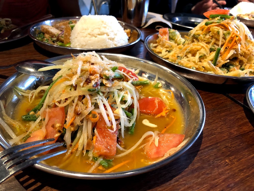 EAT BKK Thai Kitchen & Bar (Steeles) | 6307 Yonge St, North York, ON M2M 3X7, Canada | Phone: (647) 350-9336