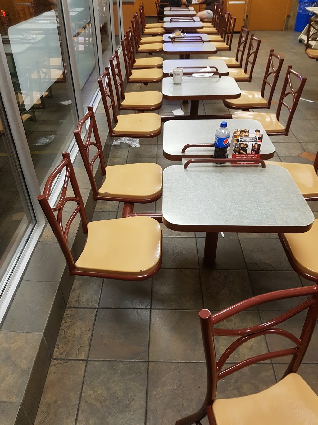 Tim Hortons | 616 Wharncliffe Rd S, London, ON N6J 2N4, Canada | Phone: (519) 433-8890