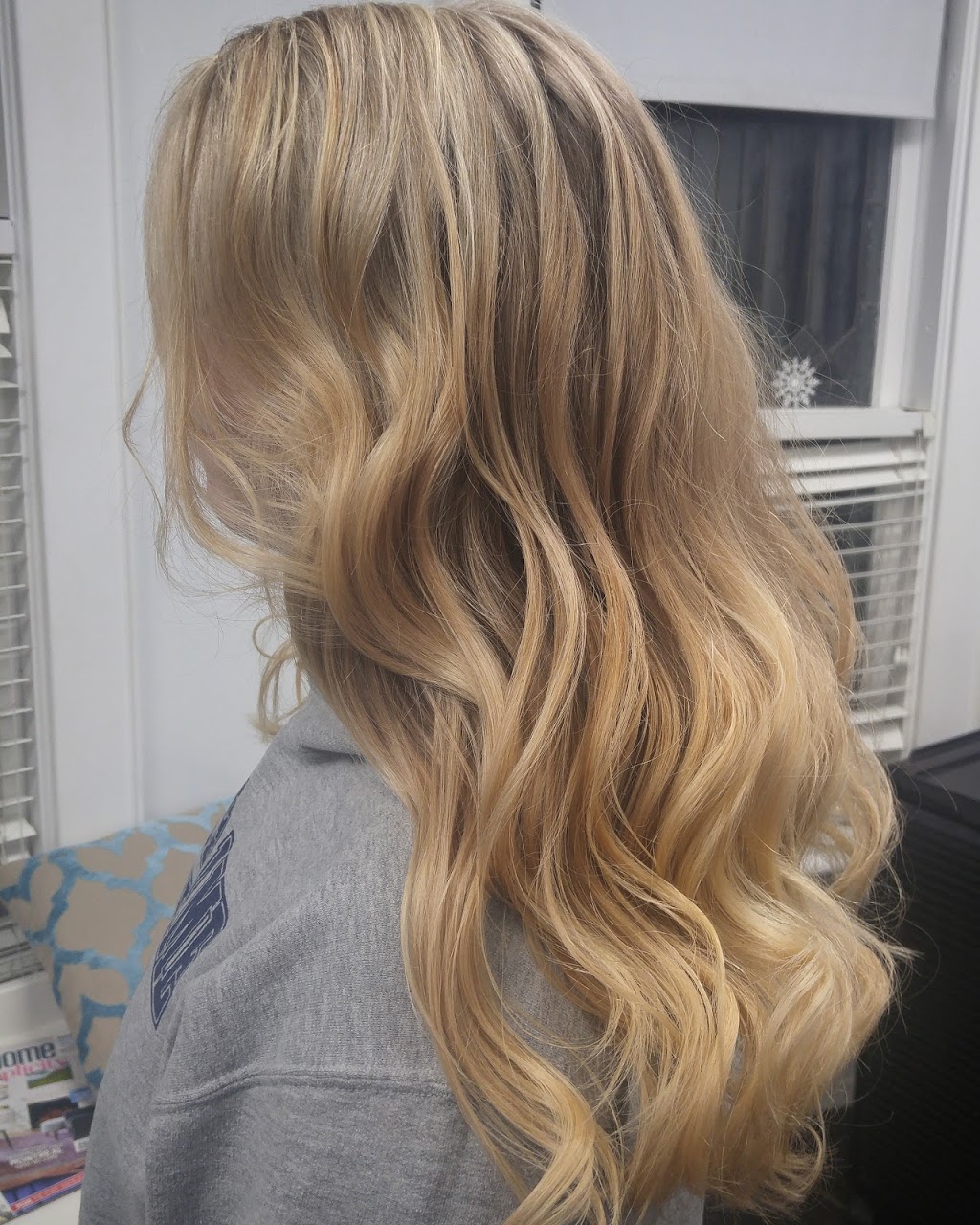Elan Vitale Salon and Day Spa | 172 W Main St, Welland, ON L3C 5A2, Canada | Phone: (905) 732-4127