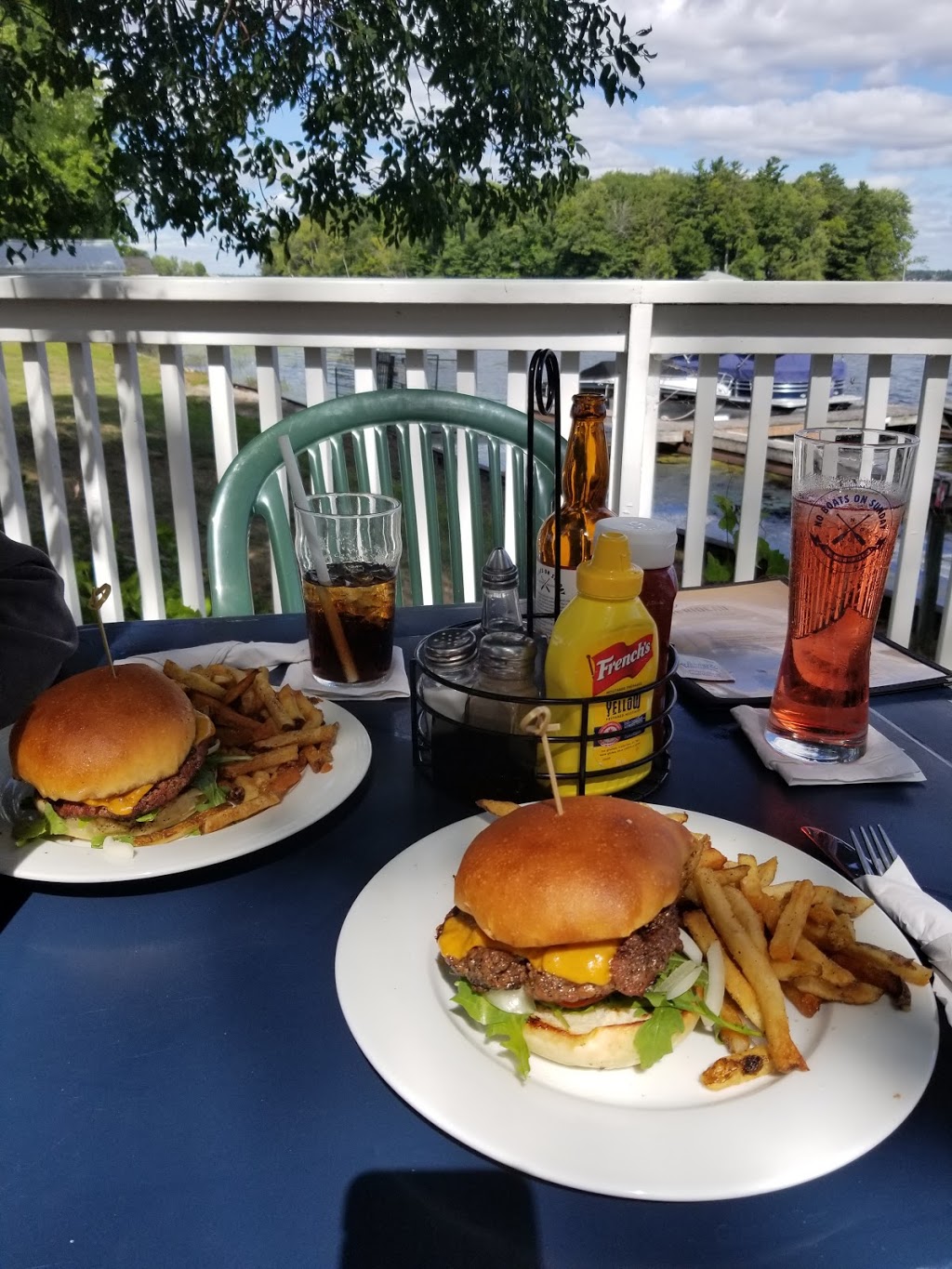 CCs on the Rideau | 1030 Rideau Ferry Rd, Perth, ON K7H 3C7, Canada | Phone: (613) 267-6060