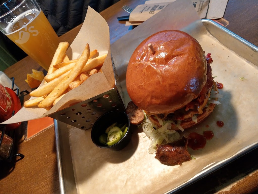 Chilis Grill & Bar | 1000 Airport Rd, Edmonton International Airport, AB T9E 0V3, Canada | Phone: (780) 890-7766