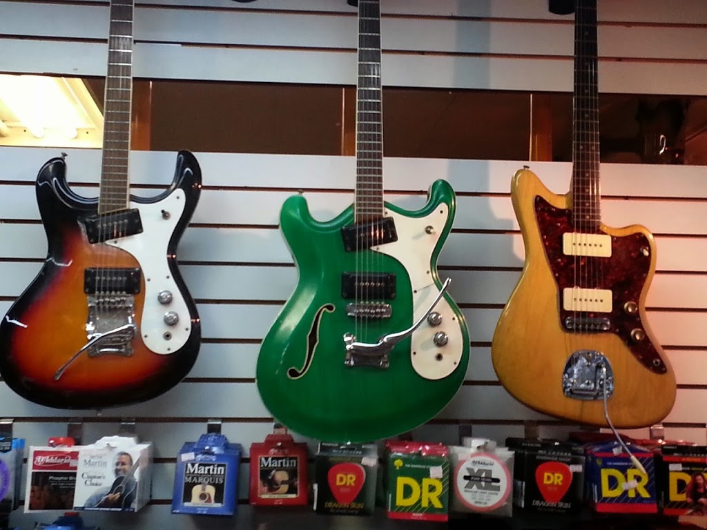 Crossroads Guitar Exchange | 2342 Clarke St, Port Moody, BC V3H 1Y8, Canada | Phone: (604) 937-0703
