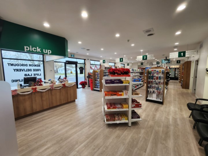 County Gate Pharmacy | 21936 Loyalist Pkwy, Carrying Place, ON K0K 1L0, Canada | Phone: (613) 392-0001