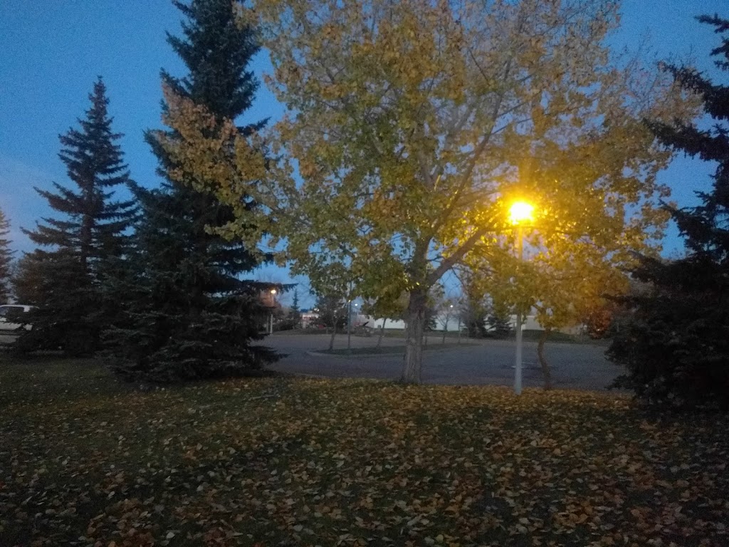 Richfield Park | 7910 36 Ave NW, Edmonton, AB T6K 1H7, Canada | Phone: (780) 442-5311