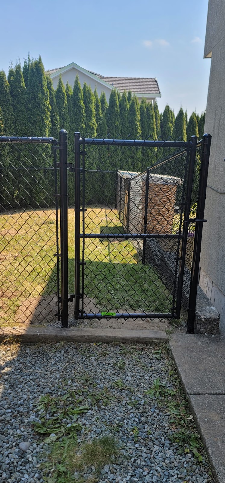 Bagha cedar & chain link fencing | 32625 Marshall Rd, Abbotsford, BC V2T 1A8, Canada | Phone: (778) 551-3628