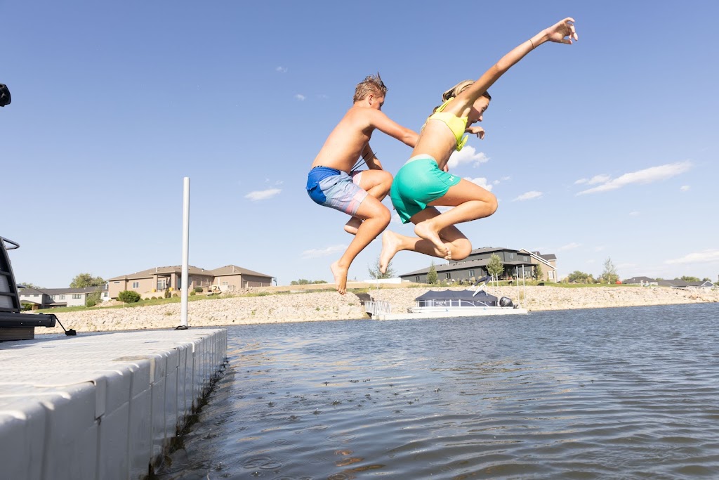 EZ Dock Niagara | 2130 Ellis Ave, St. Catharines, ON L2R 6P7, Canada | Phone: (905) 932-3425