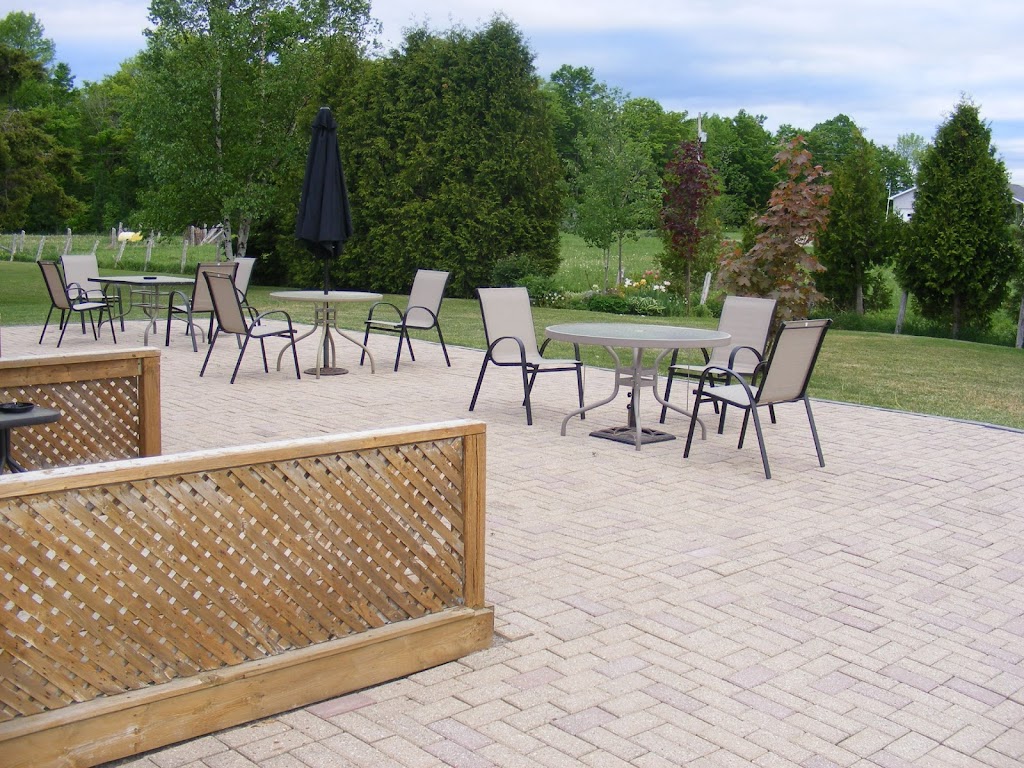 Mile Inn Motel | 151 Hwy 6, Wiarton, ON N0H 2T0, Canada | Phone: (519) 534-9805