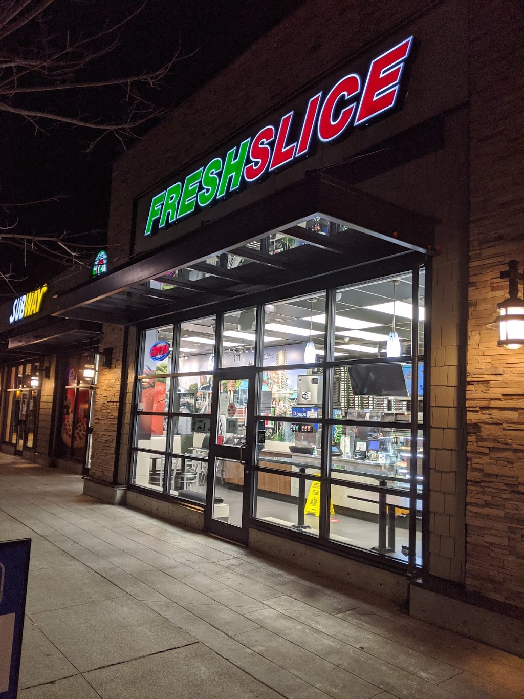 Freshslice Pizza | 650 Terminal Ave Unit#111, Nanaimo, BC V9R 5E2, Canada | Phone: (250) 591-2525