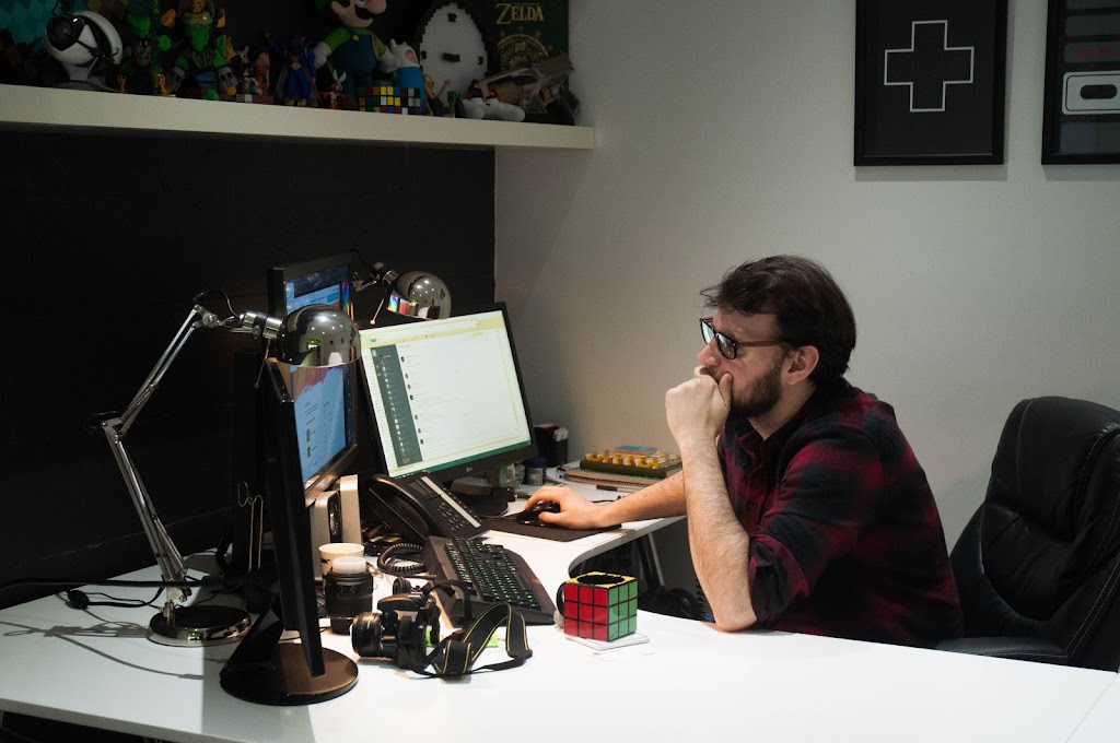 Geek Power | 1228 Gorham St #25, Newmarket, ON L3Y 8Z1, Canada | Phone: (905) 235-3096