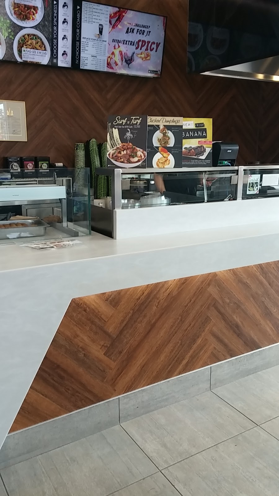 Thai Express | 2014 Ogilvie Rd, Gloucester, ON K1J 7N9, Canada | Phone: (613) 680-5200