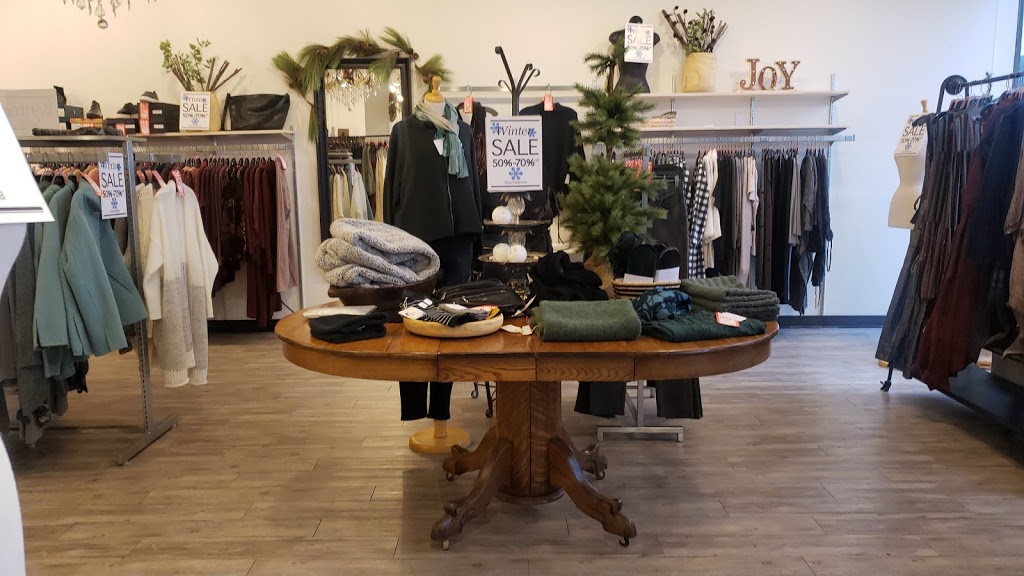 Blue Magnolia Clothing | 5644 Cowrie St, Sechelt, BC V0N 3A0, Canada | Phone: (604) 741-0731