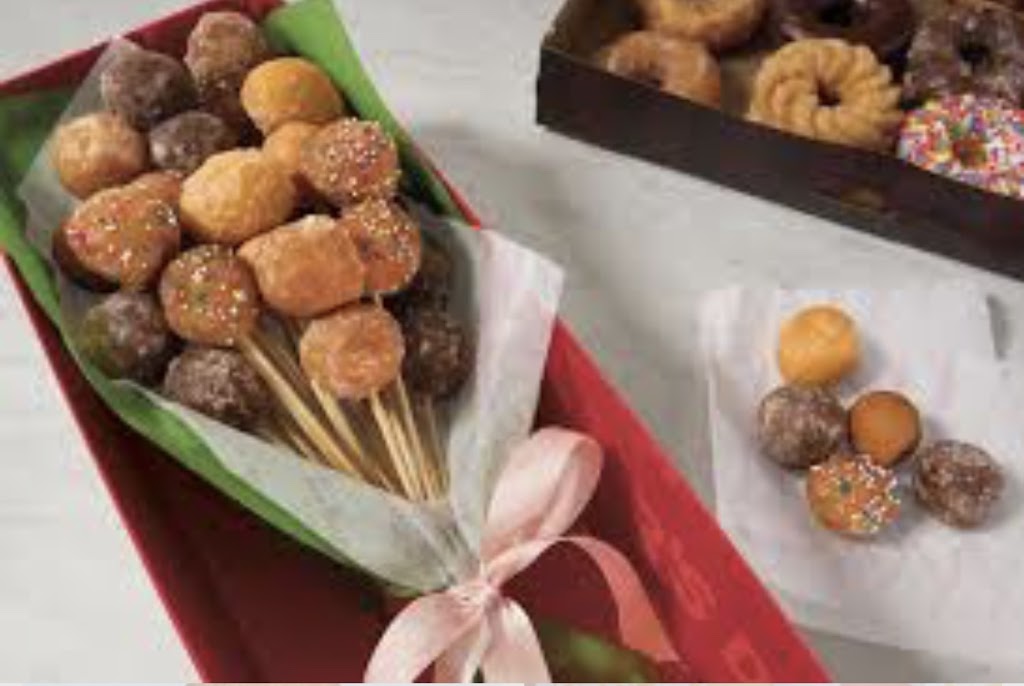 Tim Hortons | 2458 Dundas St W, Mississauga, ON L5K 1R8, Canada | Phone: (905) 822-0130