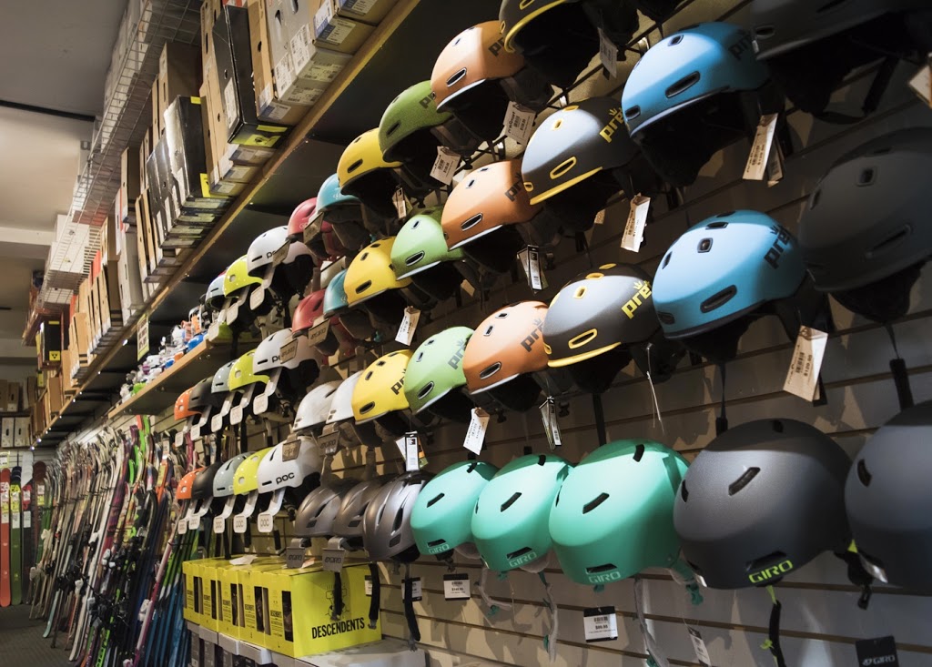 West Coast Sports | 1675 W 4th Ave, Vancouver, BC V6J 1L8, Canada | Phone: (604) 732-4810