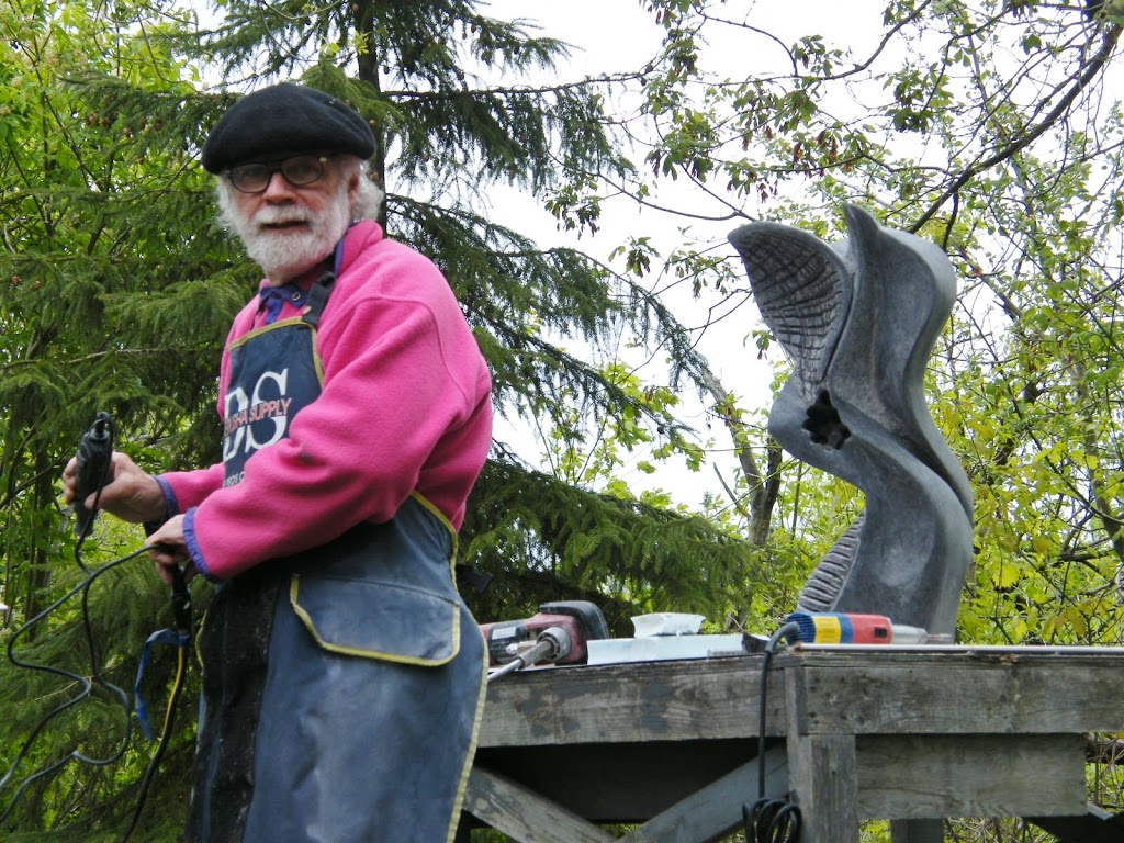 Marc Côté sculpteur sur pierre | 44 Chemin du Vieux Quai, Cap-Saint-Ignace, QC G0R 1H0, Canada | Phone: (418) 246-3614
