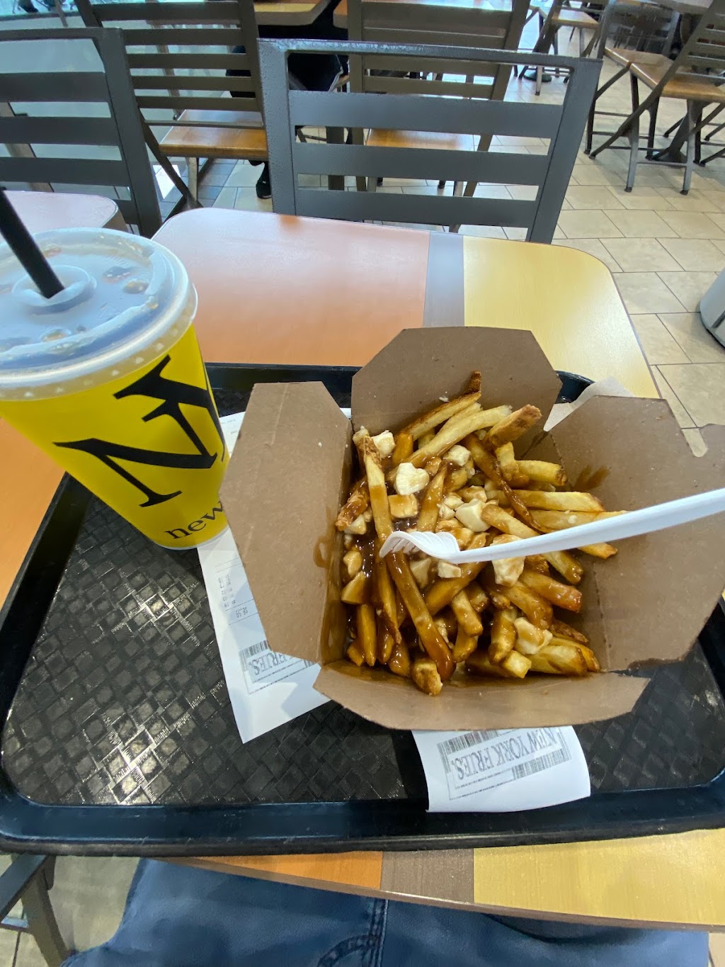 New York Fries Sunridge Mall | Sunridge Mall, 2525 36 St NE, Calgary, AB T1Y 5T4, Canada | Phone: (403) 285-8351