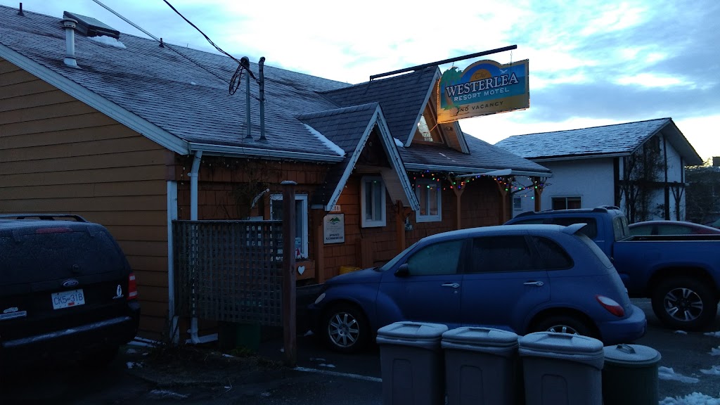 Westerlea Resort Motel | 3281 Island Hwy W, Qualicum Beach, BC V9K 2C6, Canada | Phone: (250) 752-9252