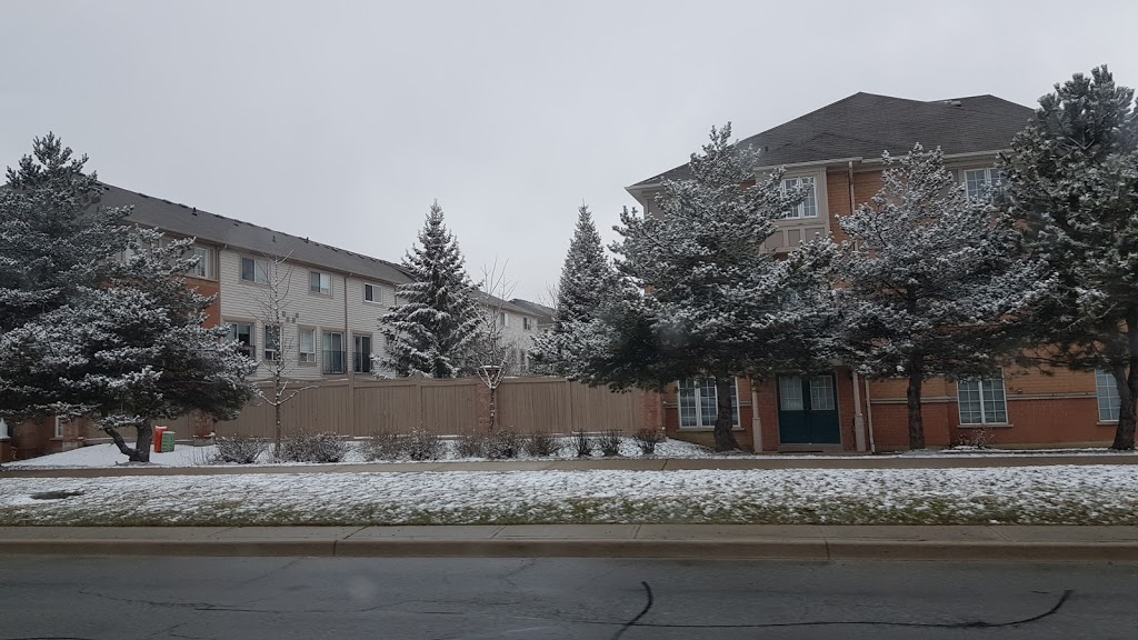 Rosebush Common | 4890 Creditview Rd, Mississauga, ON L5M 5M3, Canada | Phone: (905) 615-4311
