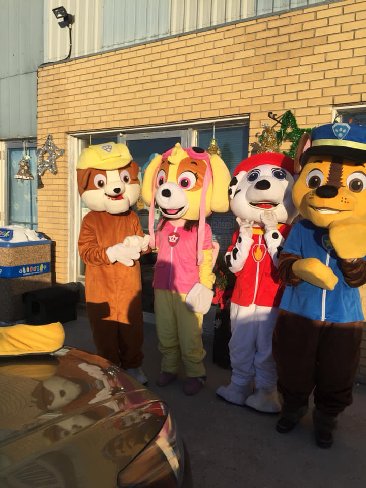Clowns Magicians & More | 980 Kimberly Ave, Winnipeg, MB R2K 3S9, Canada | Phone: (204) 663-1000