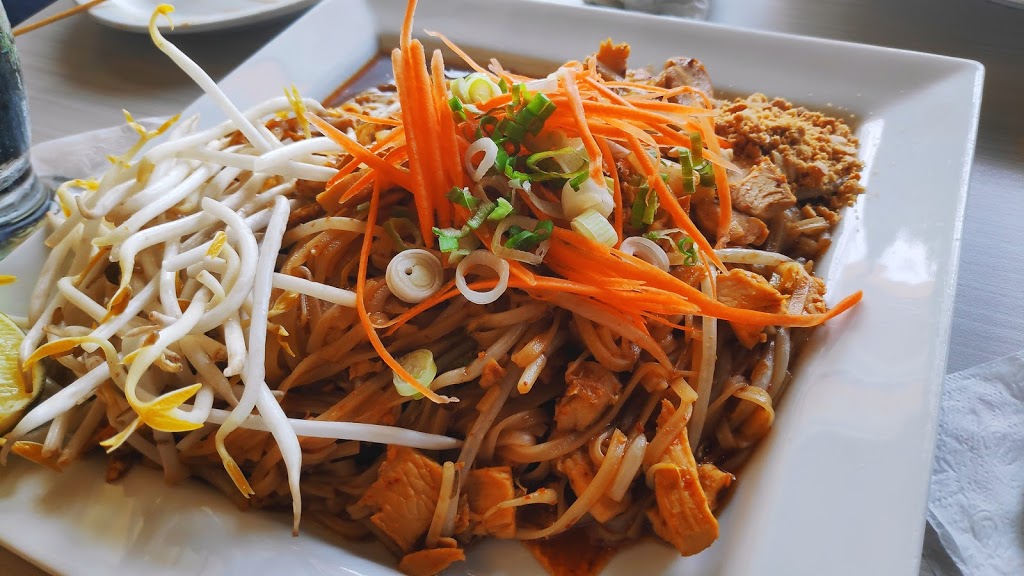 Thai Time Restaurant | 3395 Howard Avenue, Units 5 and 6, Windsor, ON N9E 3N6, Canada | Phone: (519) 967-1919