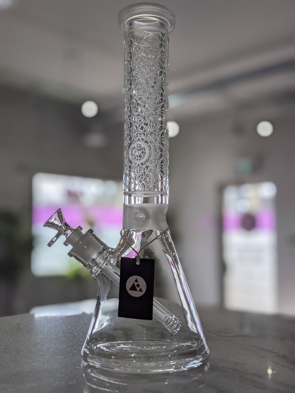 Leaf Life Cannabis - Hidden Valley | 10109 Hidden Valley Dr NW, Calgary, AB T3A 5Z7, Canada | Phone: (587) 353-5324