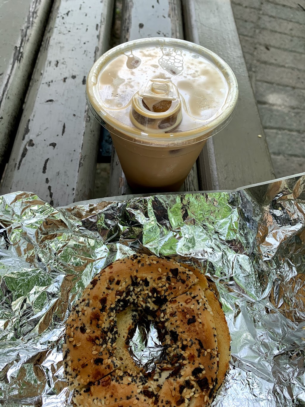 Sunny Joes Café | 250 Sorauren Ave, Toronto, ON M6R 1M1, Canada | Phone: (416) 539-9420