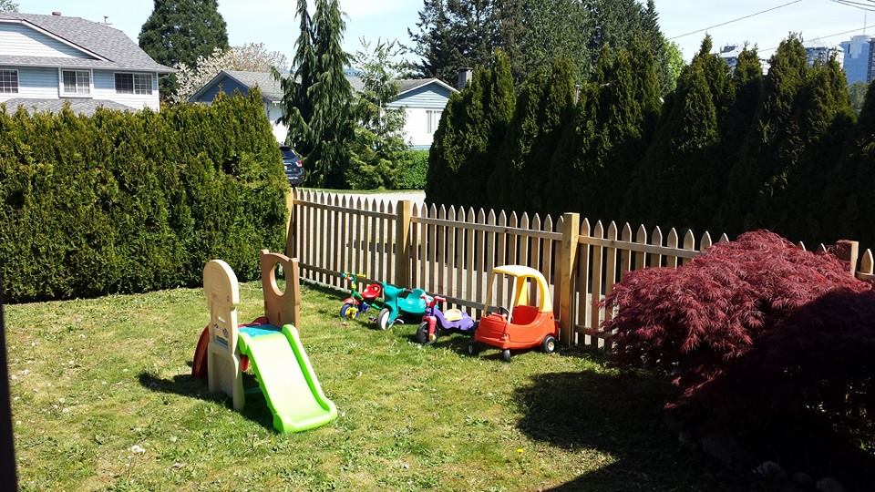 Kliezl and Friends Daycare | 13114 107 Ave, Surrey, BC V3T 2G3, Canada | Phone: (778) 251-7047
