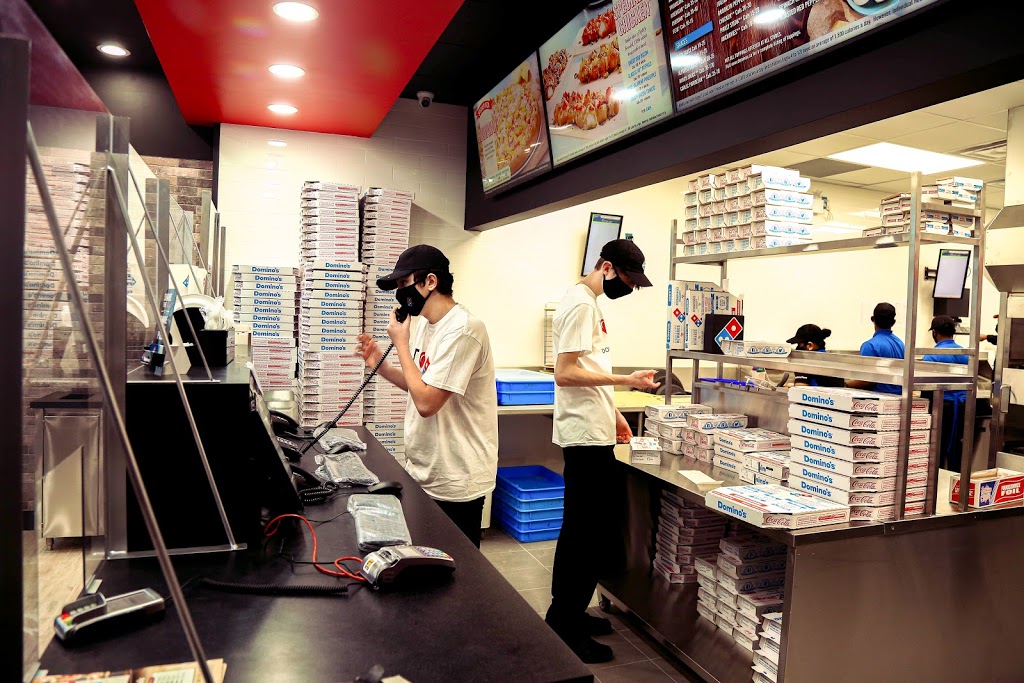 Dominos Pizza | 351 Talisman Dr #3, Gravenhurst, ON P1P 0A7, Canada | Phone: (705) 684-9595