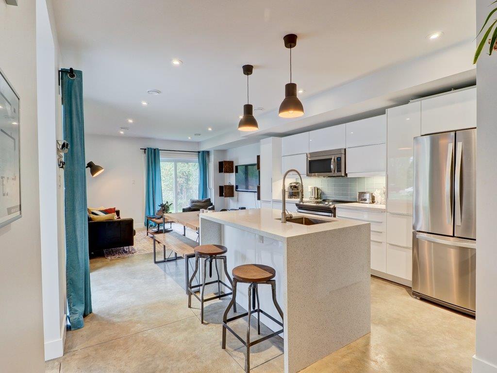 Small Dwellings Inc. | 8 Oak St, Barrie, ON L4M 3V2, Canada | Phone: (416) 277-8405