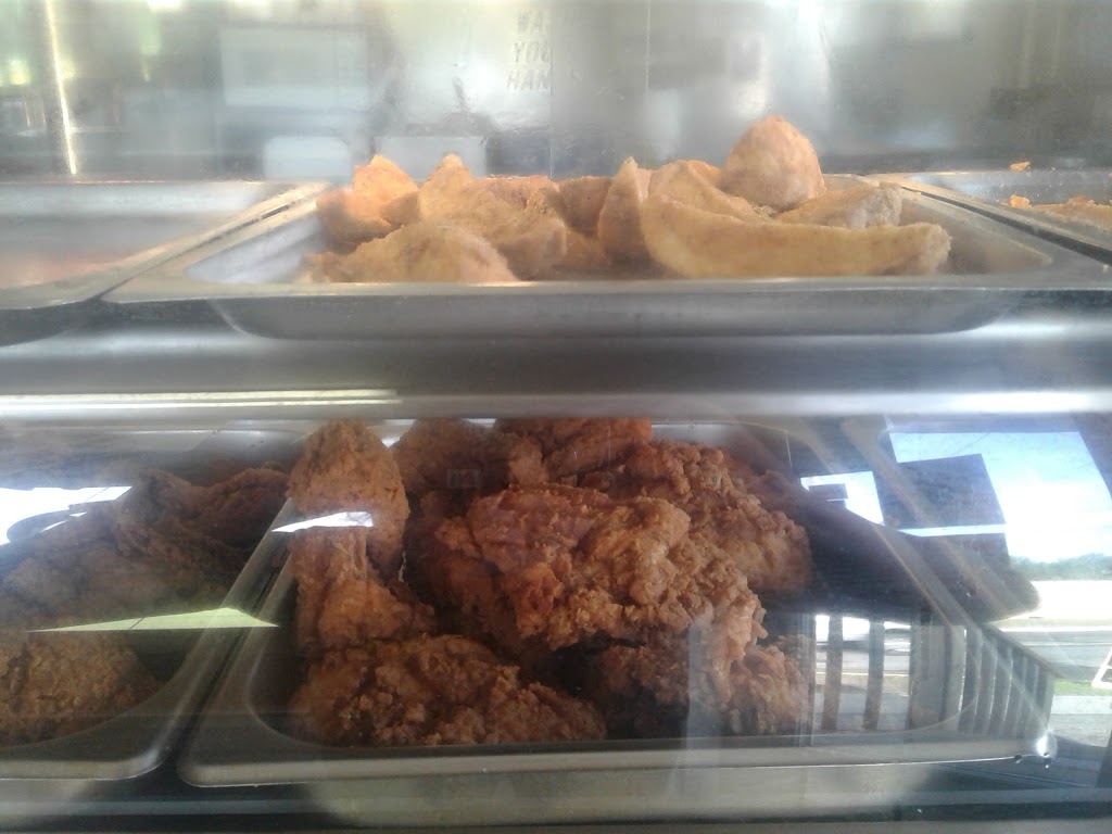 The French Fryer Variety | 172 Balsam St, Thunder Bay, ON P7A 5N3, Canada | Phone: (807) 345-2380