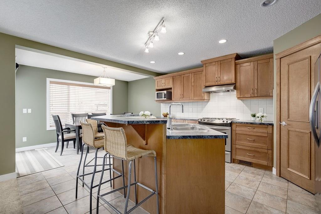Sundi Clark- Redline Real Estate Group | 1234 Any Street NW, High River, AB T1V 0C9, Canada | Phone: (403) 971-6344