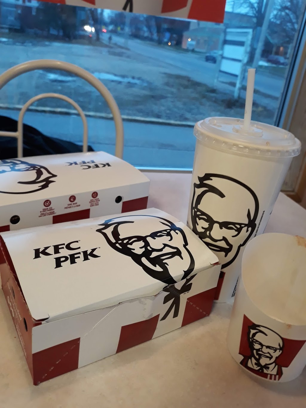 KFC | 720 Main St E, Listowel, ON N4W 2C7, Canada | Phone: (519) 291-1140