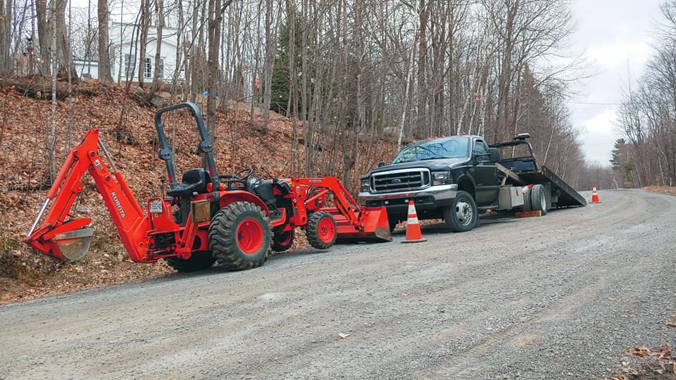 MINI EXCAVATION CR REVO | 154 Ch de la Pineraie, Sainte-Anne-des-Lacs, QC J0R 1B0, Canada | Phone: (450) 990-5625