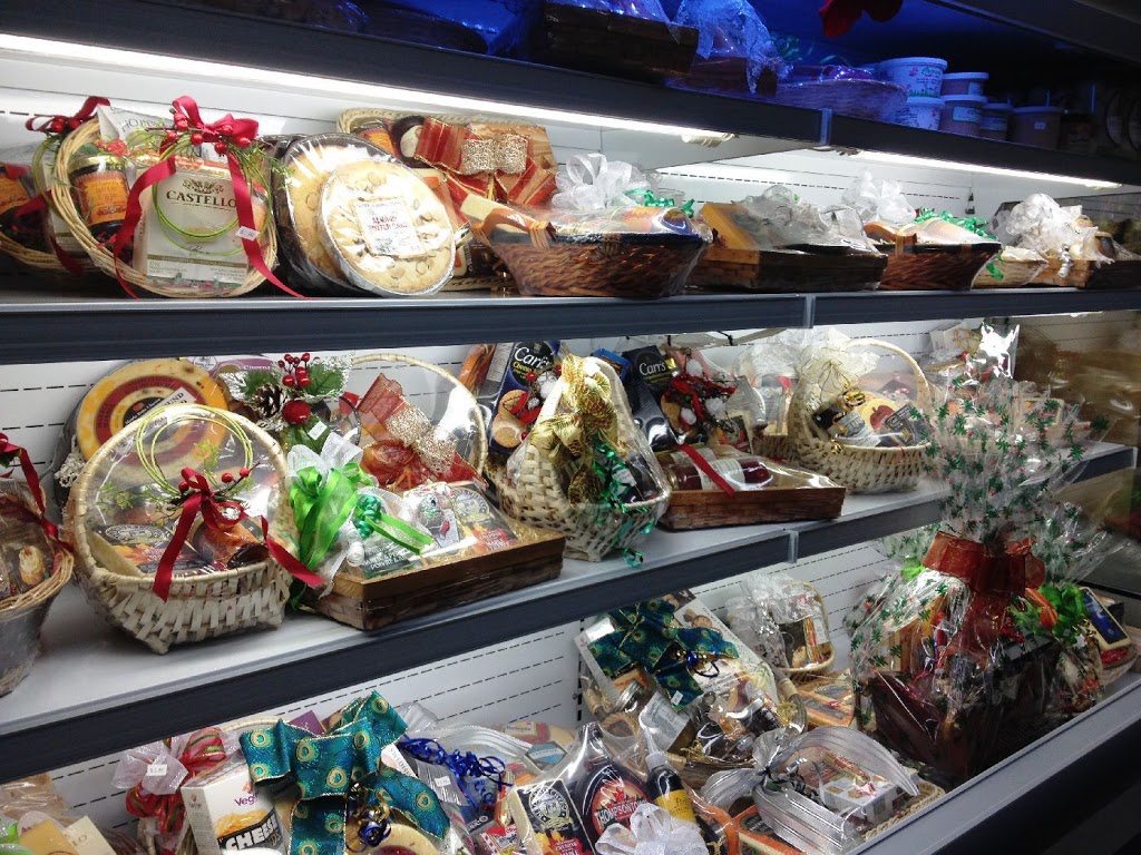 The Cheddar Stop featuring Ottawa Valley Fudge | 10471 Trans-Canada Hwy, Carleton Place, ON K7C 3P2, Canada | Phone: (613) 257-3000