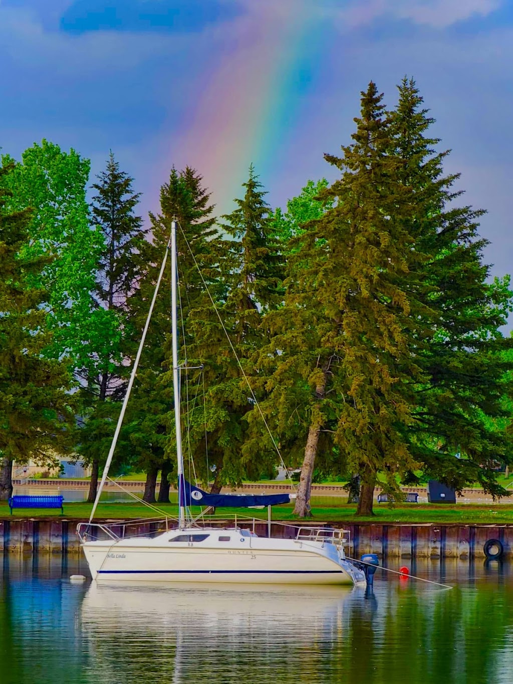 Sylvan Lake Sailing Excursions | 4714 Lakeshore Dr, Sylvan Lake, AB T4S 1A8, Canada | Phone: (403) 304-9965