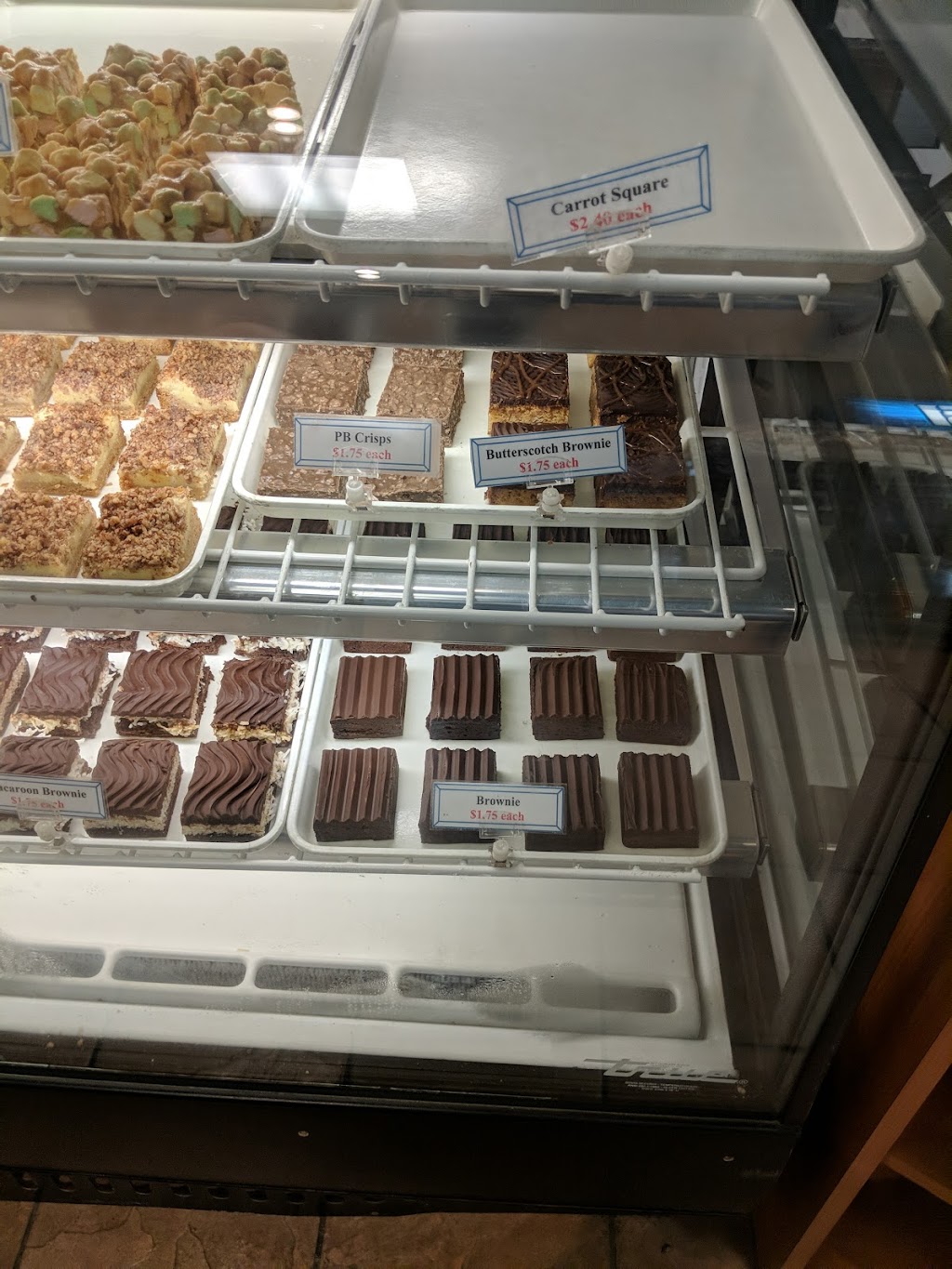 McBuns Pizza, Subs, Donairs & More | 122 Shediac Rd, Moncton, NB E1A 2R9, Canada | Phone: (506) 858-8882