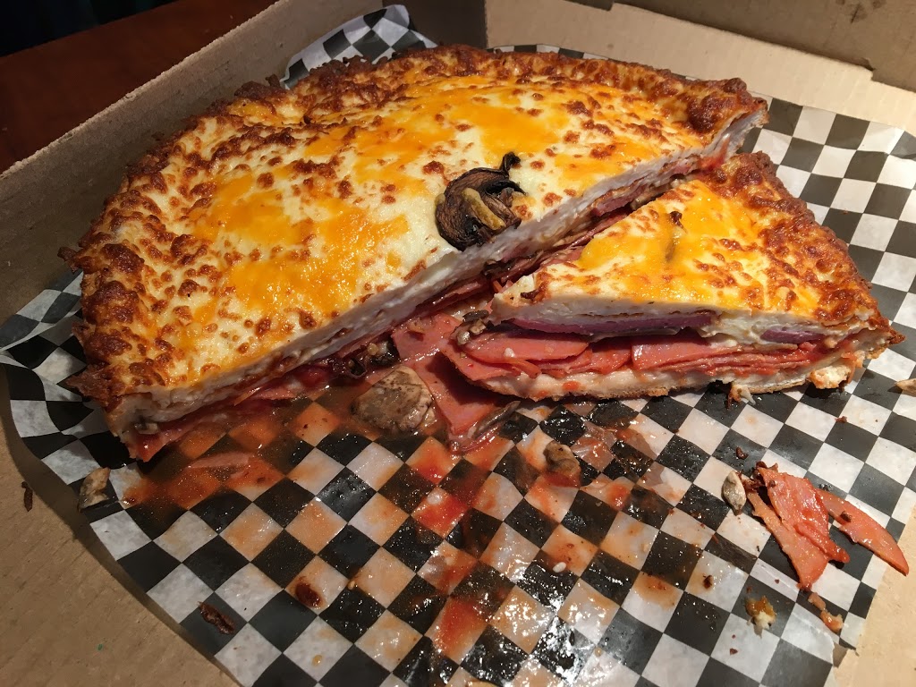 Formaggios Pie Shack | 1600 Highbury Ave N, London, ON N5Y 5N7, Canada | Phone: (519) 457-2233